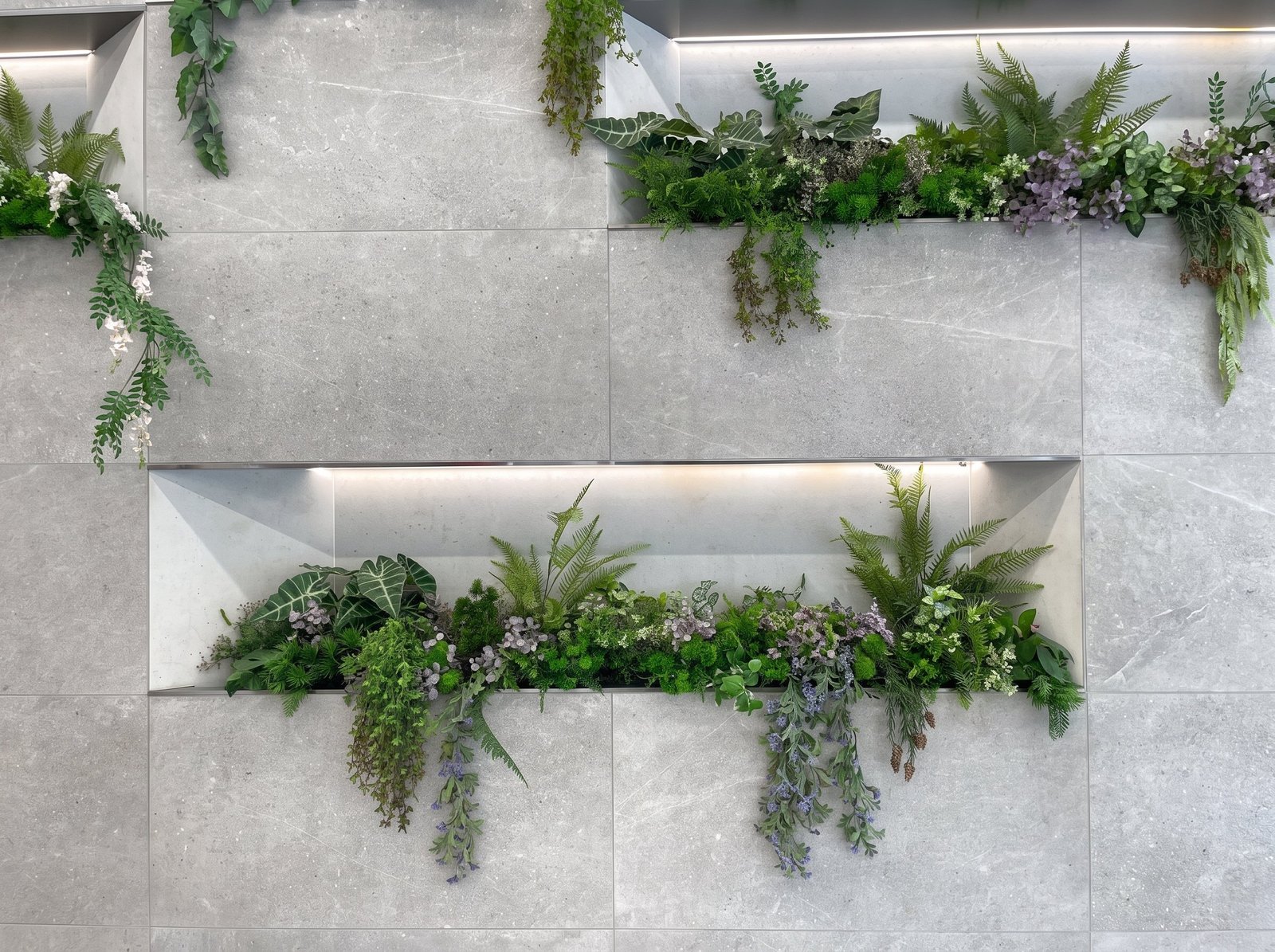 A one-of-a-kind bespoke botanical installation in a luxurious interior